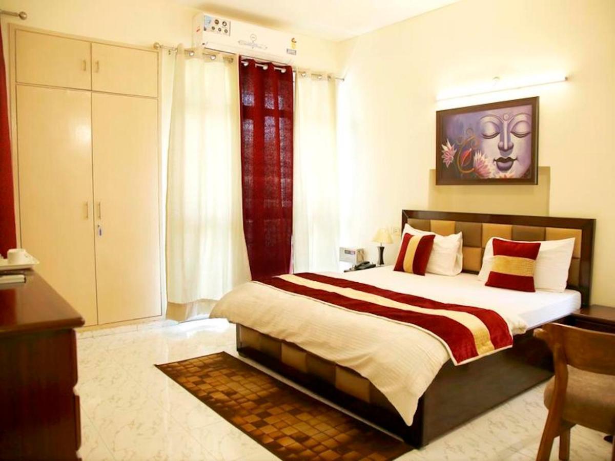 Maplewood Guest House, Neeti Bagh, New Delhiit Is A Boutiqu Guest House - Room 5 ภายนอก รูปภาพ