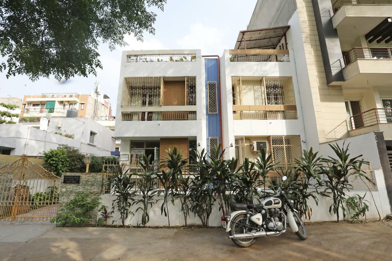 Maplewood Guest House, Neeti Bagh, New Delhiit Is A Boutiqu Guest House - Room 5 ภายนอก รูปภาพ